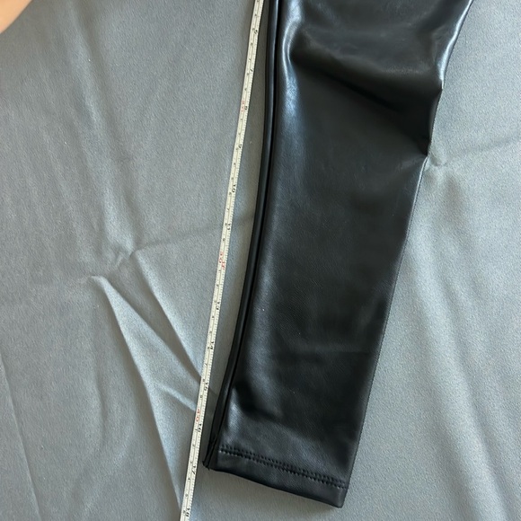 Faux leather pants - Picture 5 of 5